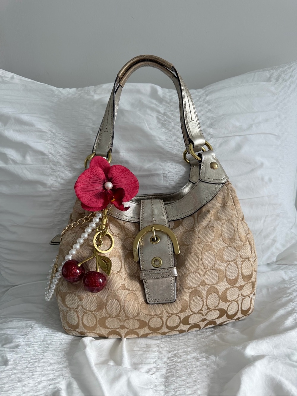 Vintage Coach Soho Lynn Shoulder Hobo Bag (Small)